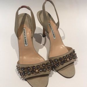 Manolo Blahnik d’orsay heel